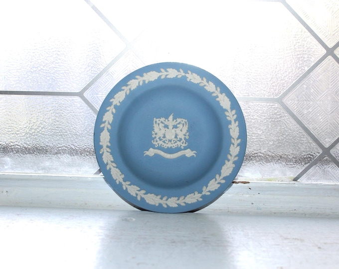 Vintage Wedgwood Jasperware Small Plate London City Crest