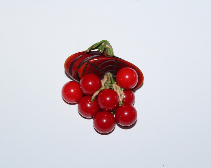 Vintage Art Deco Bakelite Pin Brooch 8 Cherries Dangling On A Log