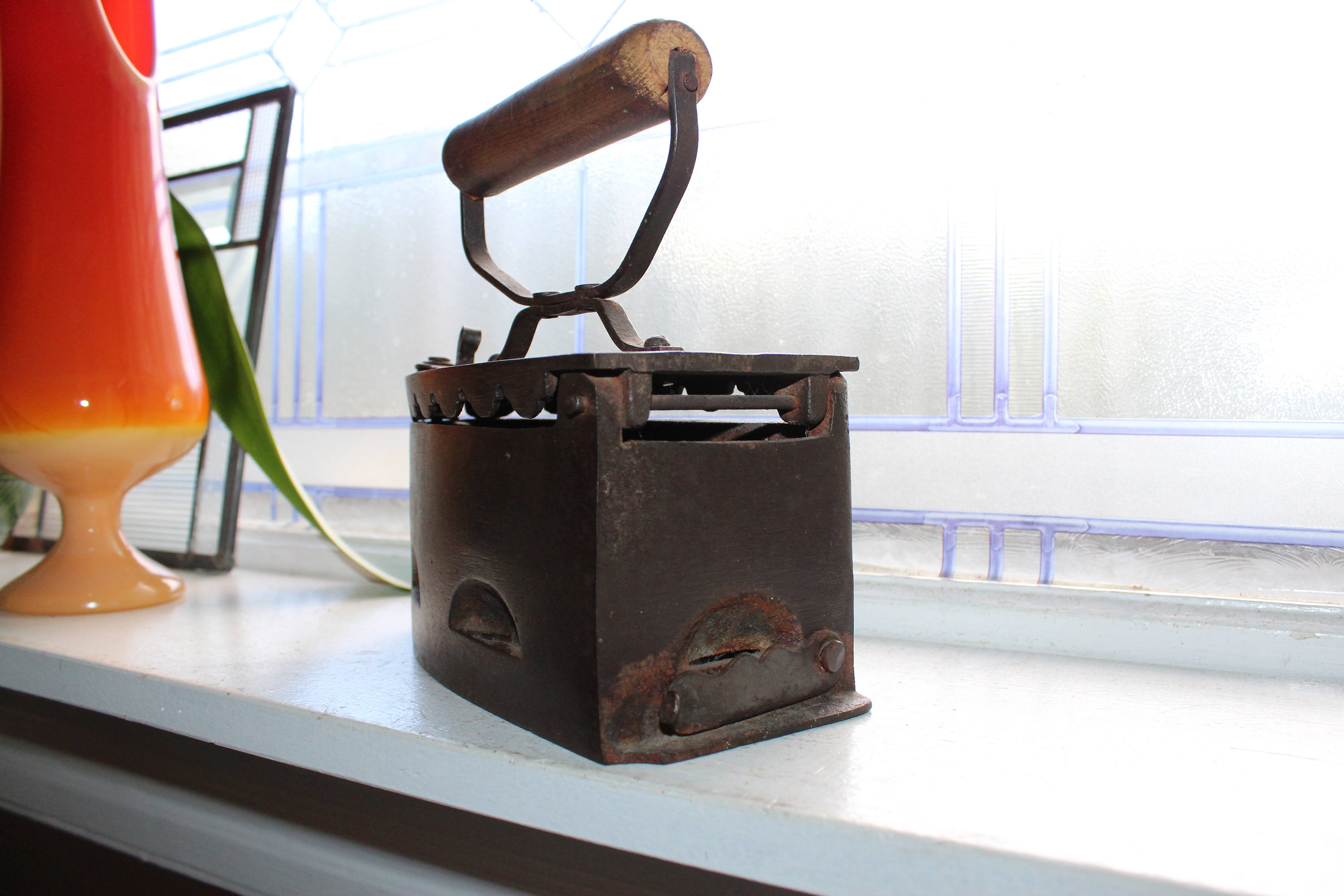 Antique Charcoal Iron 1800s Sad Iron