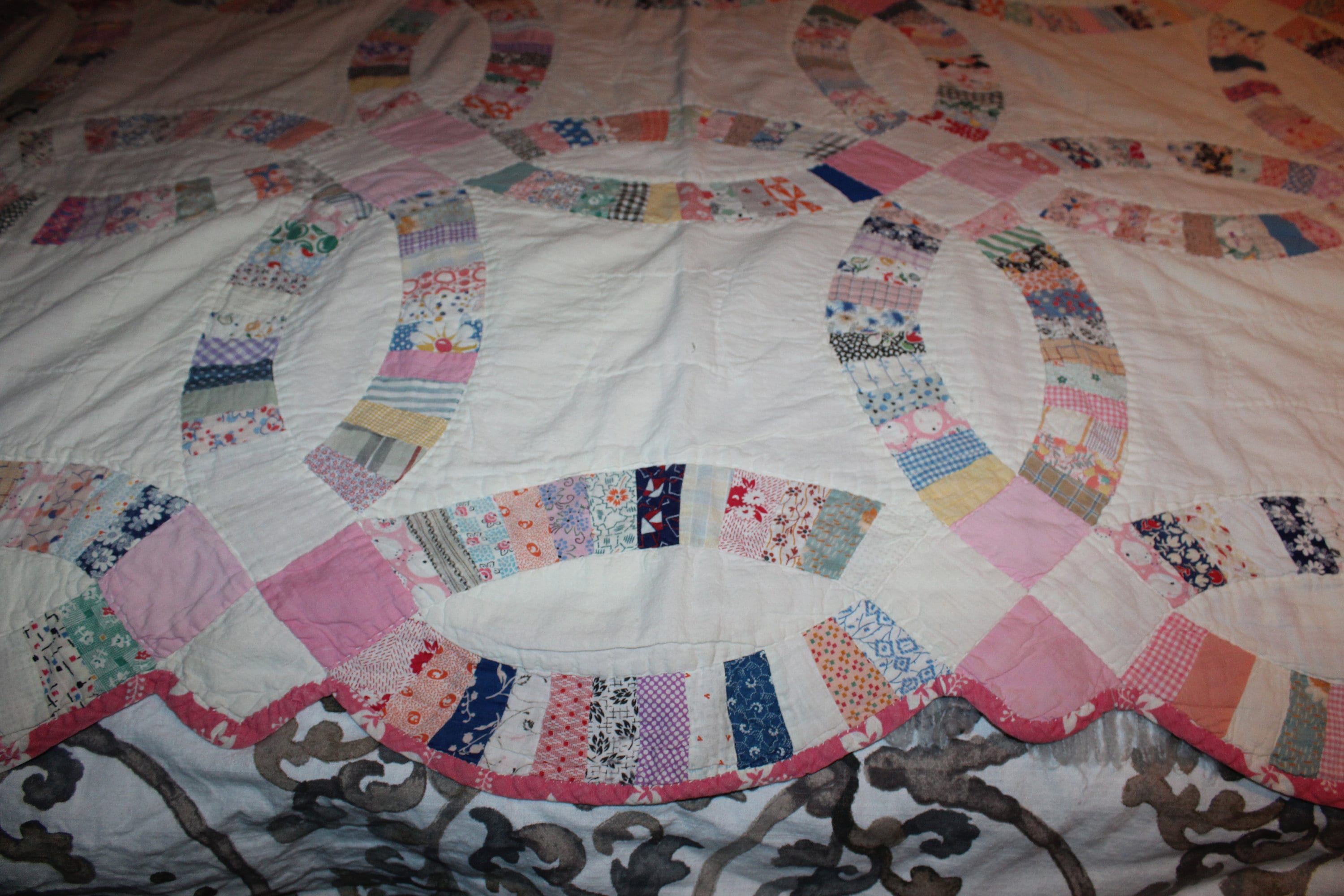 Vintage 1930s Quilt Double Wedding Ring Hand Stitched