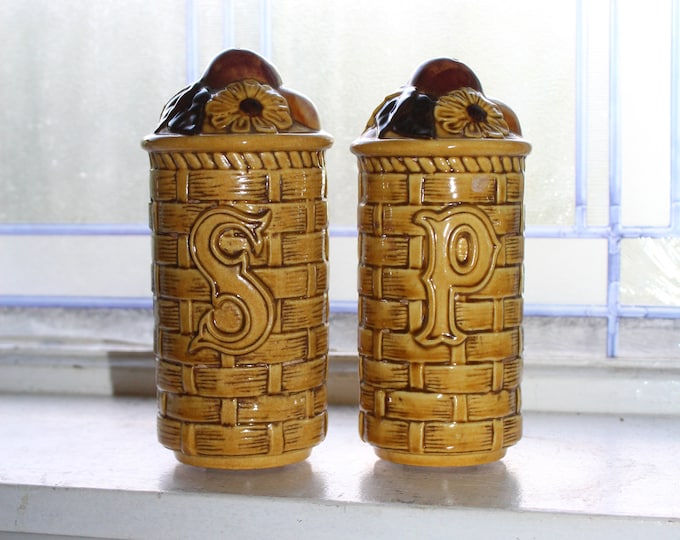 Large Vintage Salt & Pepper Shakers Baskets with Fruit