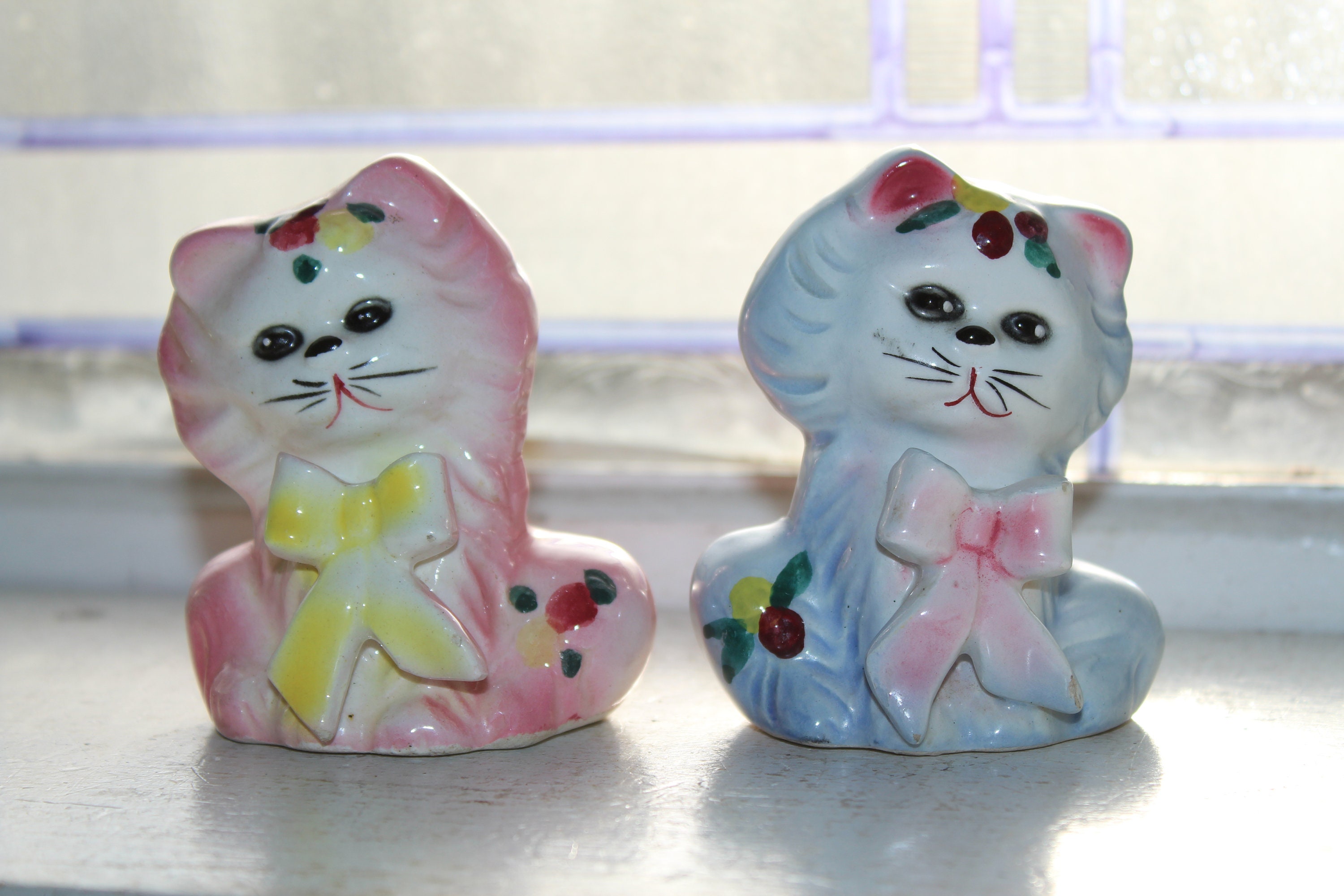 Vintage Salt and Pepper Shakers Cats Kittens