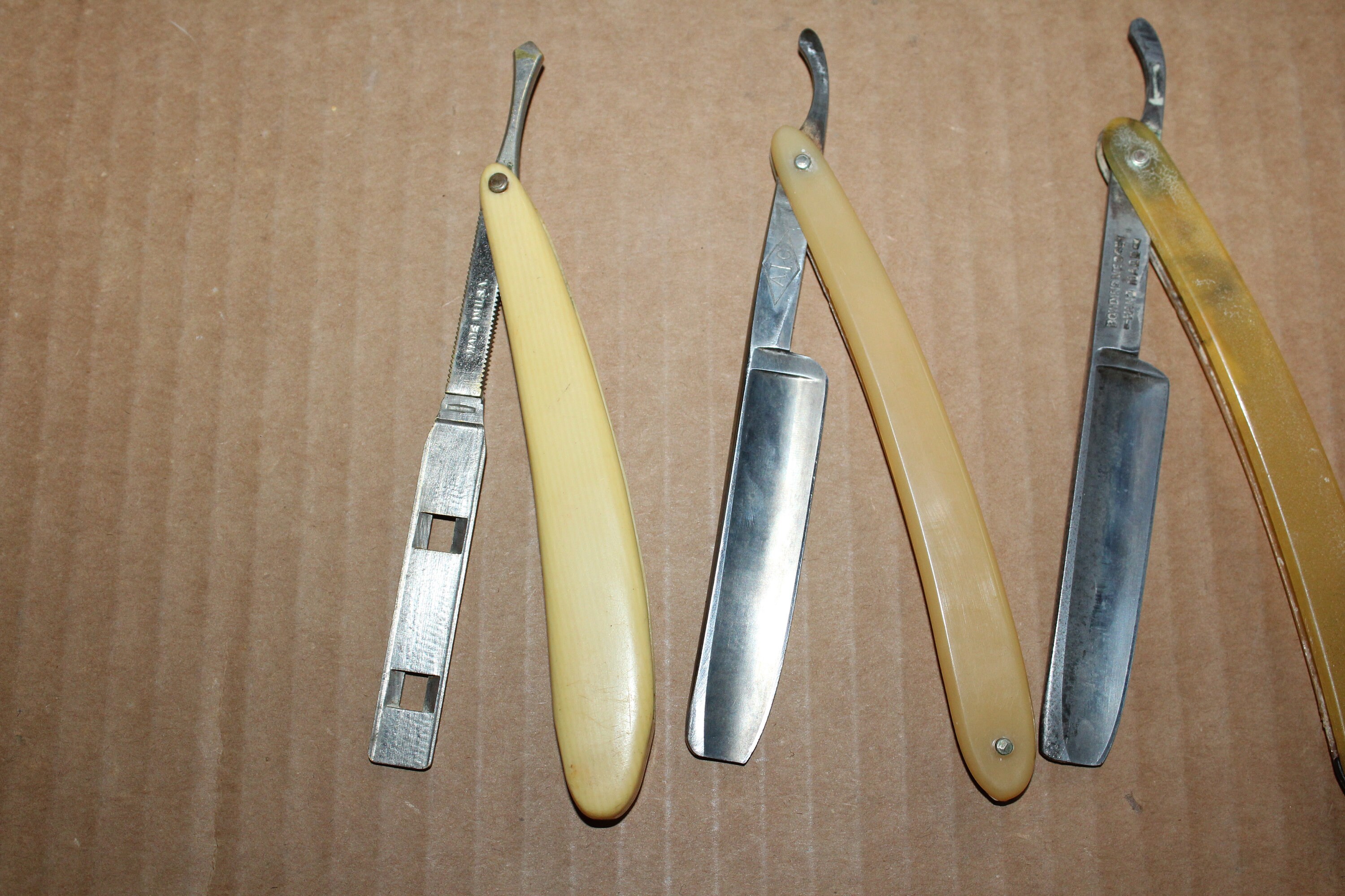 Antique Straight Razor Storage Box Carrying Case Caddy with 4 Razors