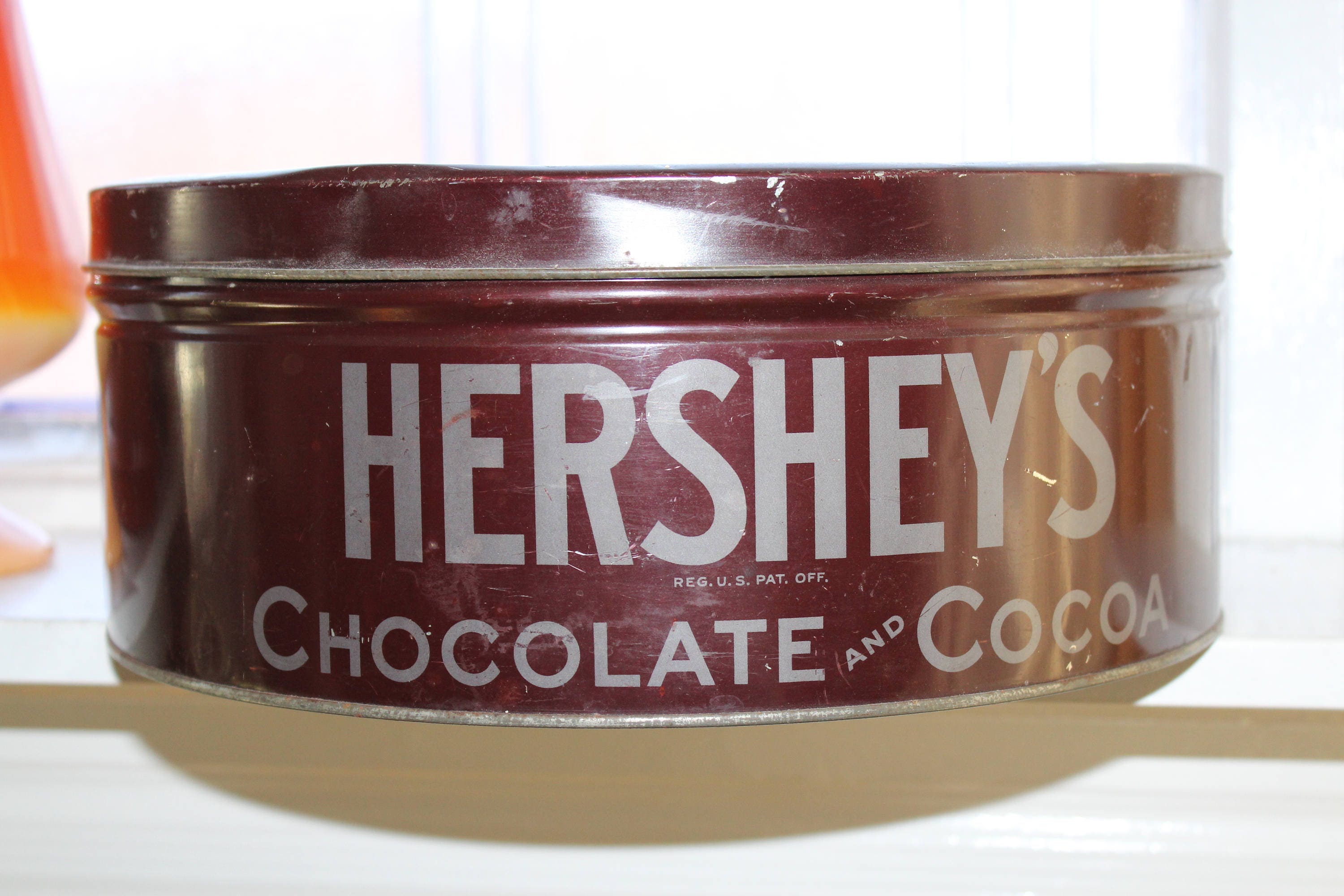 Vintage 1930s Tin Hersheys Chocolate and Cocoa Large