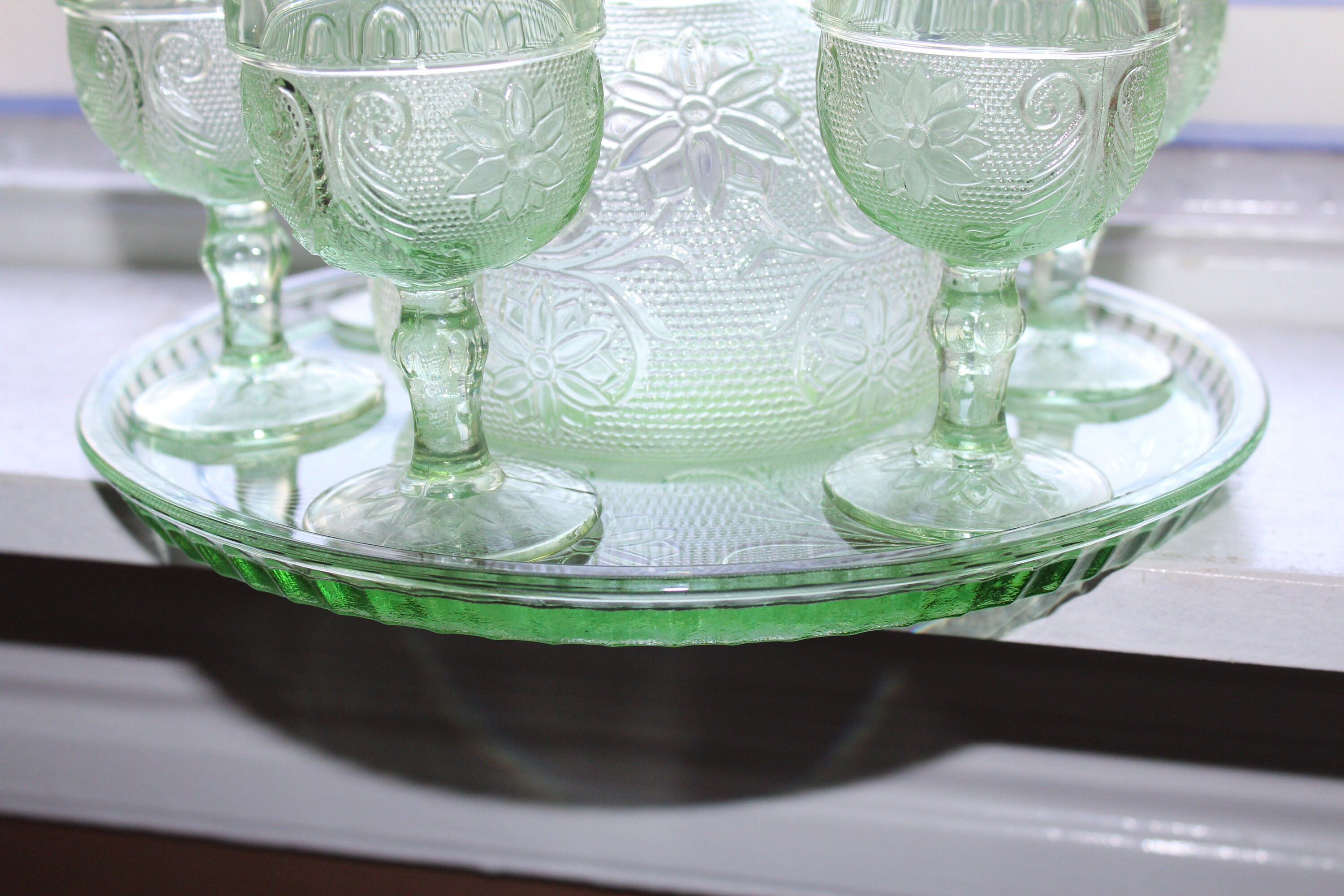 Green Tiara Sandwich Glass Decanter 6 Goblets and Tray