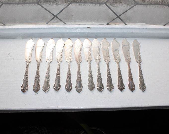 12 Antique Silverplate Fruit Knives Wm Rogers & Son