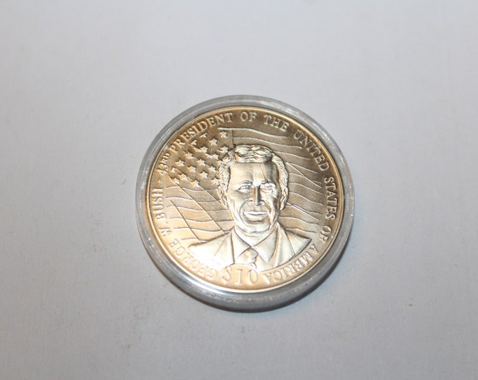 Vintage 2001 George Bush Republic of Liberia Ten Dollar Coin