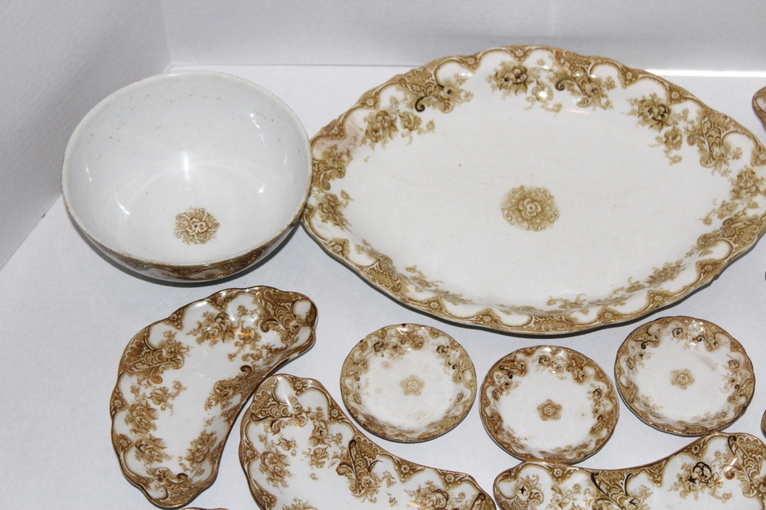 Upper Hadley Pottery England 17 Pieces Victoria Pattern Antique Bone