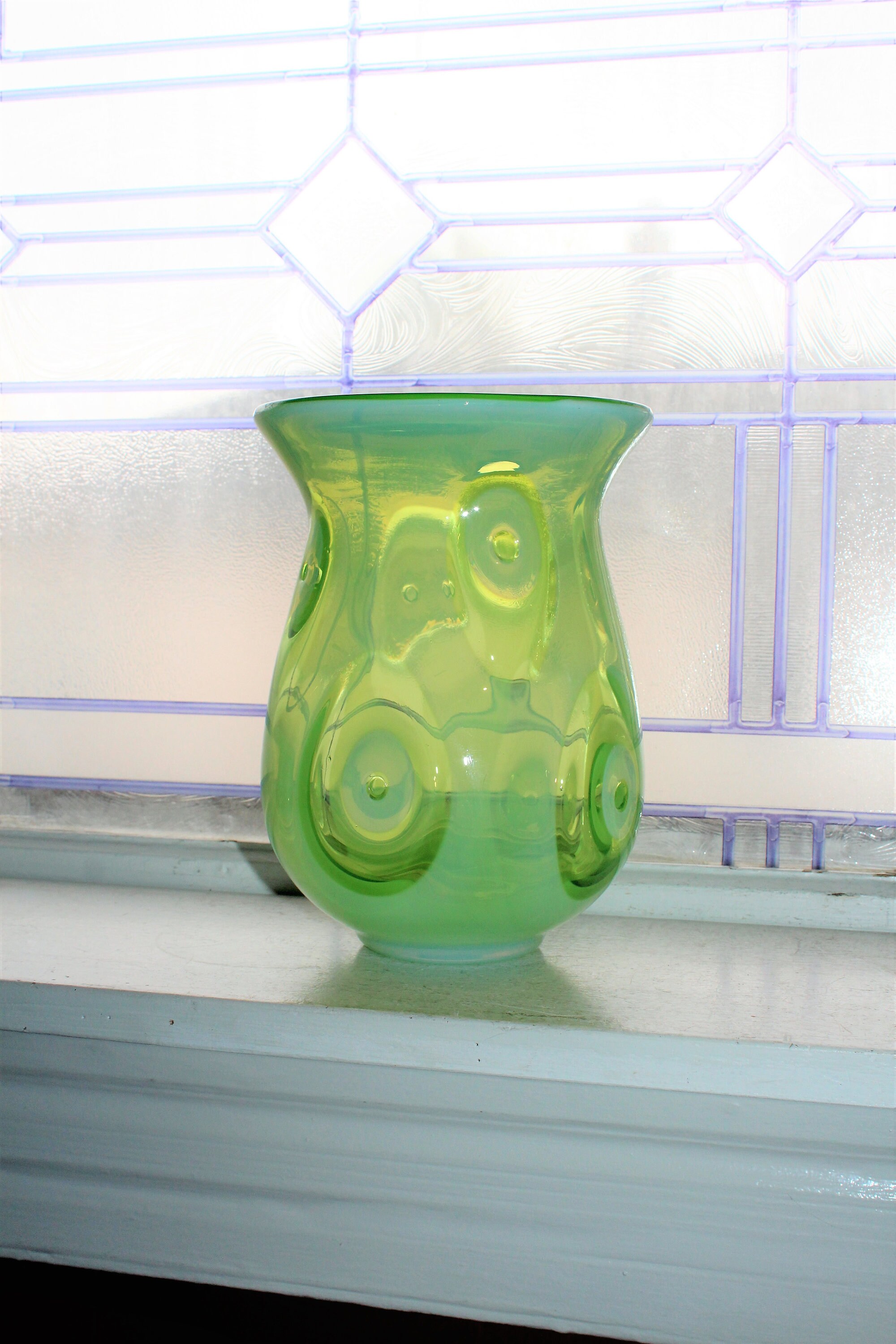 Large Fenton Glass Vase Green Opalescent Optic Eye