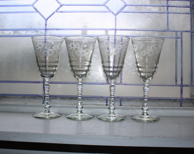 4 Art Deco Wheel Cut Glass Wine Glasses Vintage Barware 1930s