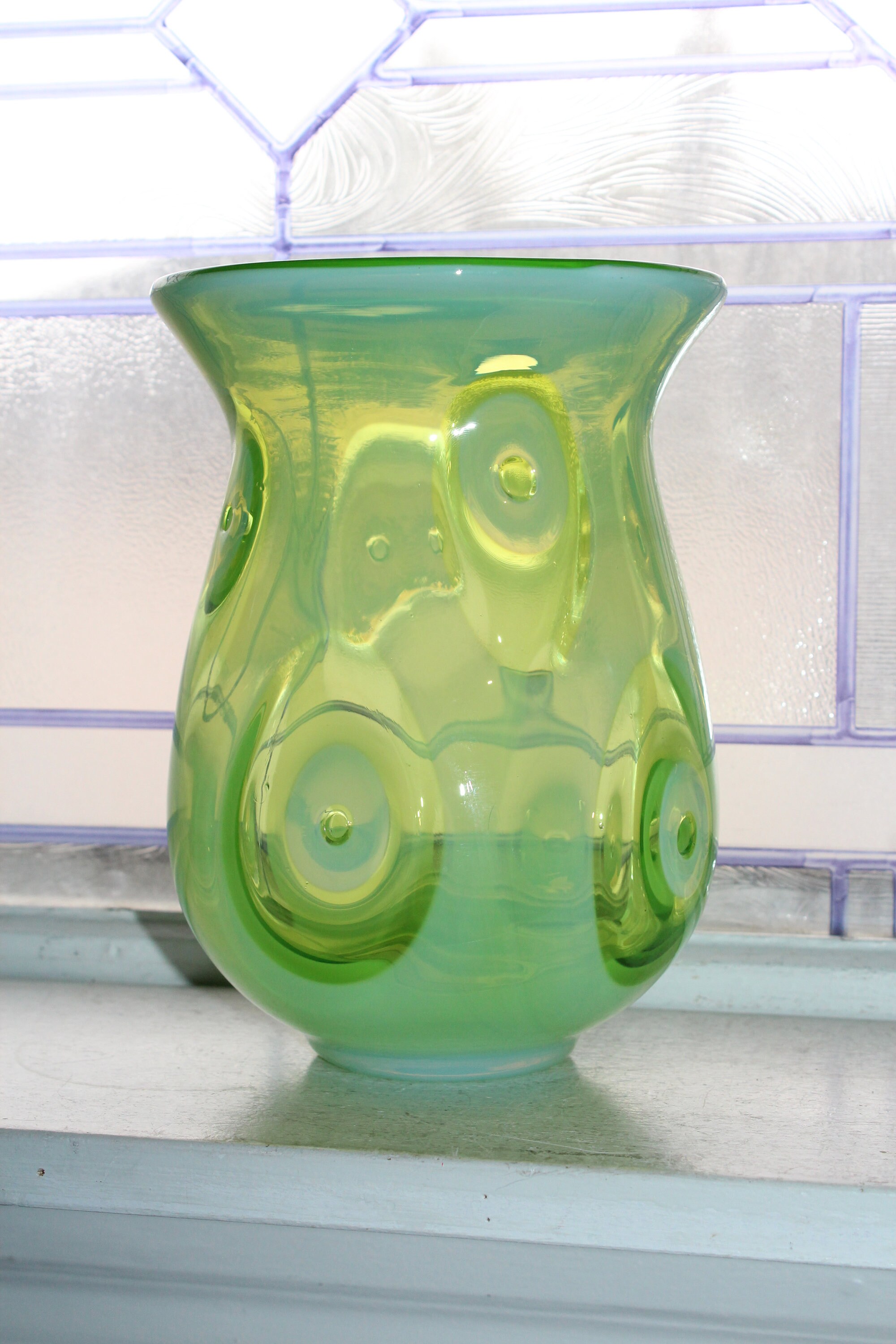 Large Fenton Glass Vase Green Opalescent Optic Eye