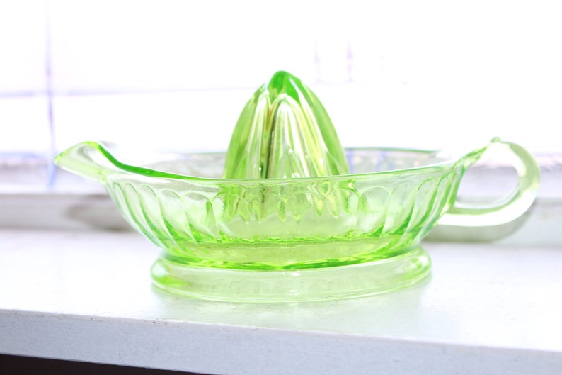 Vintage Juicer Reamer Green Depression Glass 1930s Farmhouse Decor
