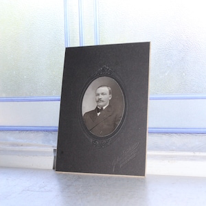 Vintage Kabinett Karte Fotografie viktorianischen Mann mit Schnurrbart