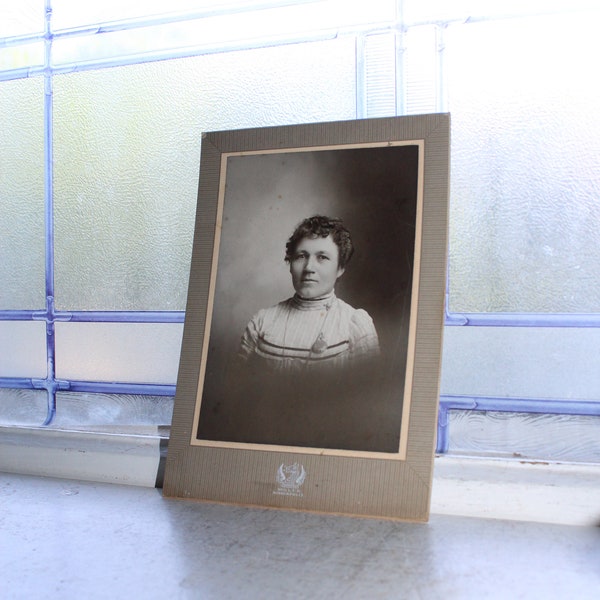 Antique Cabinet Card Photograph 1800s Victorian Woman in Fancy Dress