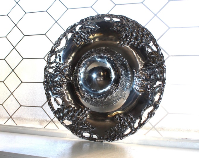 Large Arthur Court Grape Chip and Dip Bowl Polished Aluminum with Box