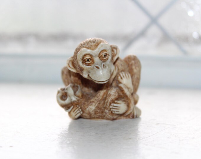 Harmony Kingdom Monkey Orangutan Peace Treasure Trinket Box