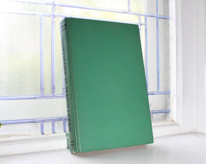 Nightmare In Manhattan by Thomas Walsh Vintage 1950 Mystery Book