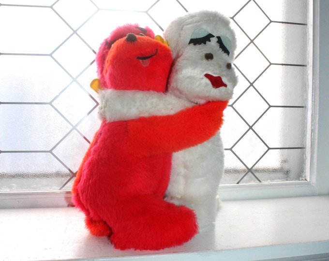 Vintage Adorable Toy Corp Red and White Stuffed Animals Hugging