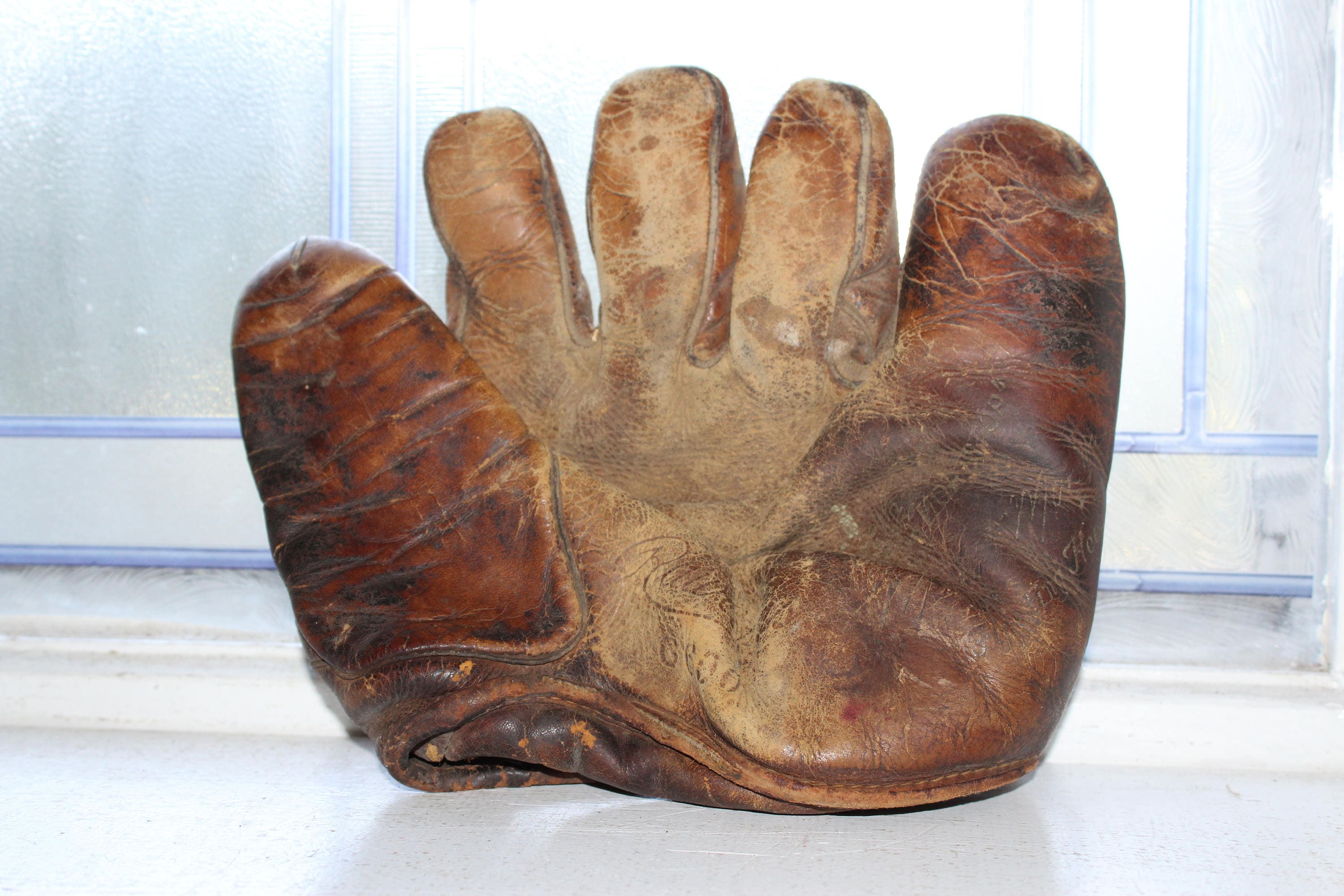 Vintage 1930s Baseball Mitt Glove Rawlings G600 Marty Martin Marion