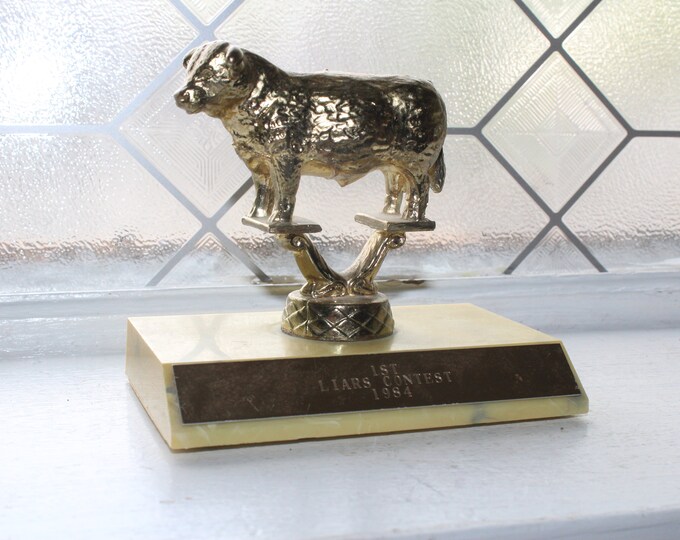 Vintage Liars Contest Bull Trophy 1st Place 1984