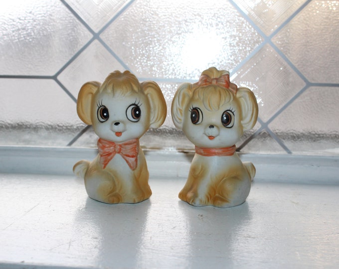 Adorable Vintage Dogs Salt and Pepper Shakers Bisque Kitsch