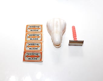 Vintage Women's Kewtie Under Arm Travel Razor with Case and Blades
