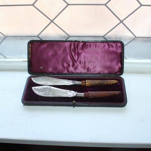Antique English Victorian Silverplate Fish Knives Boxed Set Stag Horn Handle HW