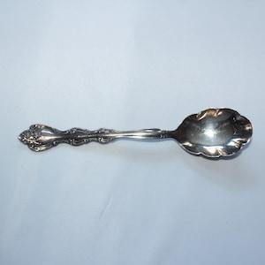 Antique International Silverplate Co Interlude Scalloped Sugar Spoon