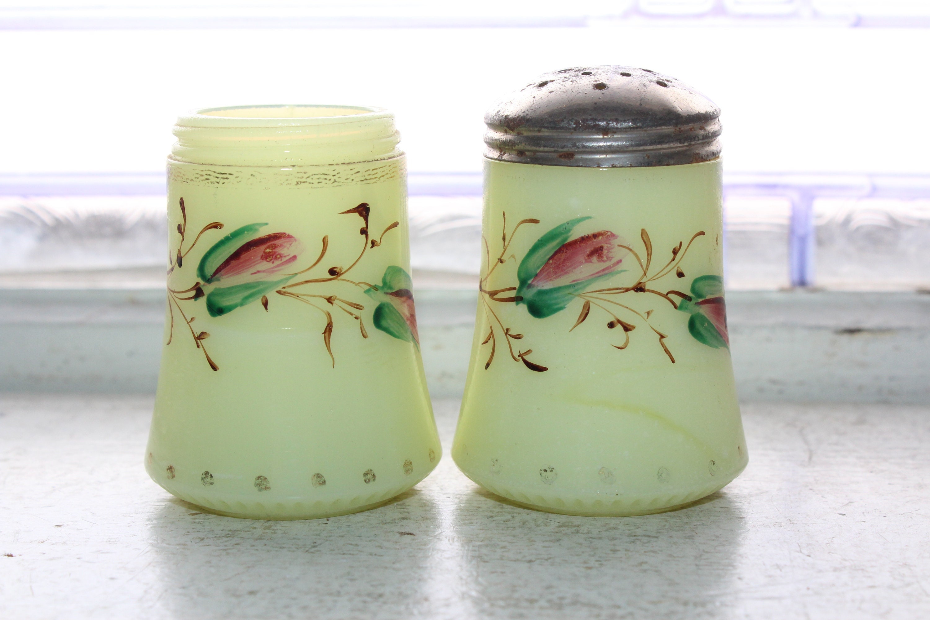 Antique Heisey Ring Band Custard Glass Salt and Pepper Shakers