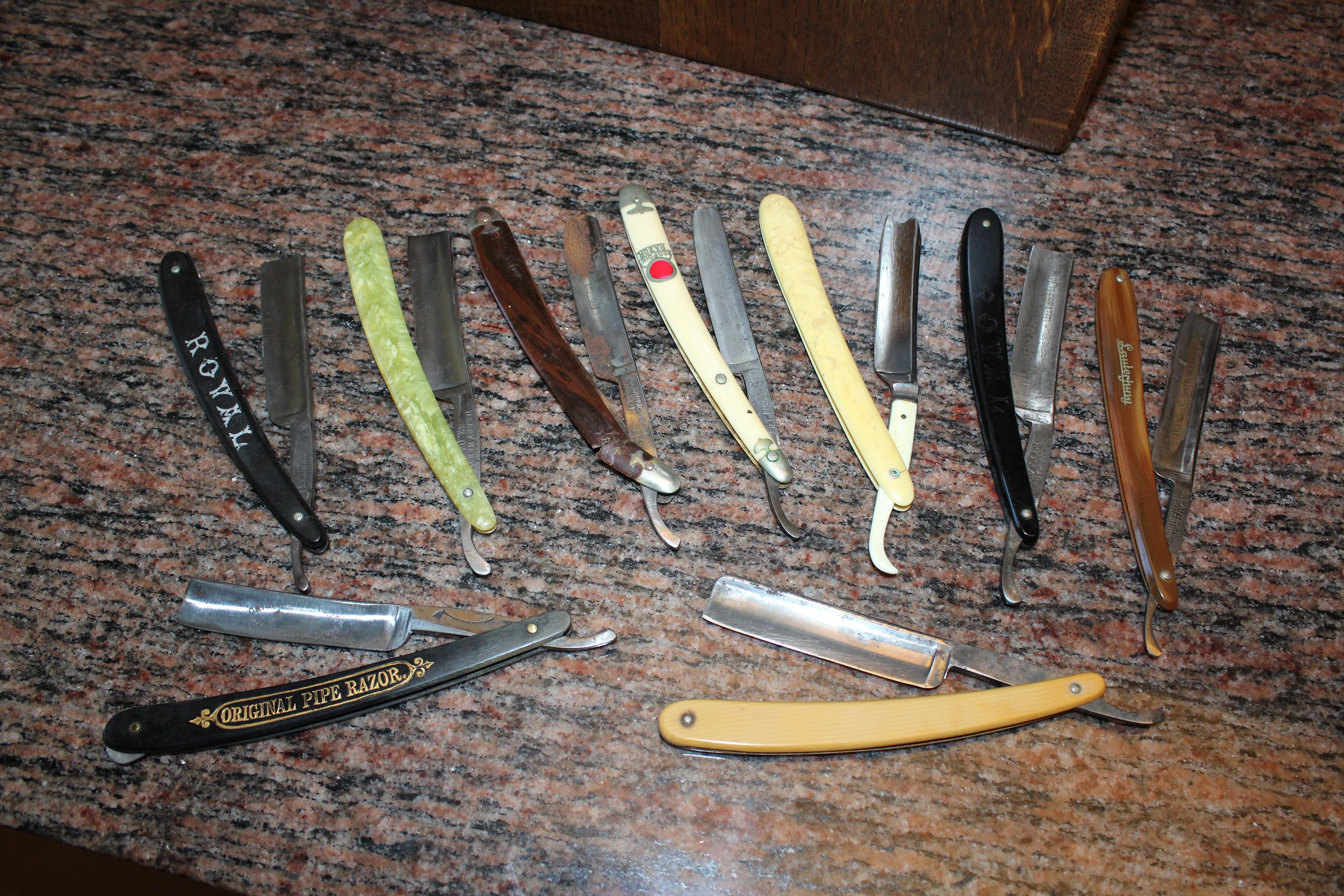 Antique Straight Razor Storage Box Caddy with 9 Razors 19th Century