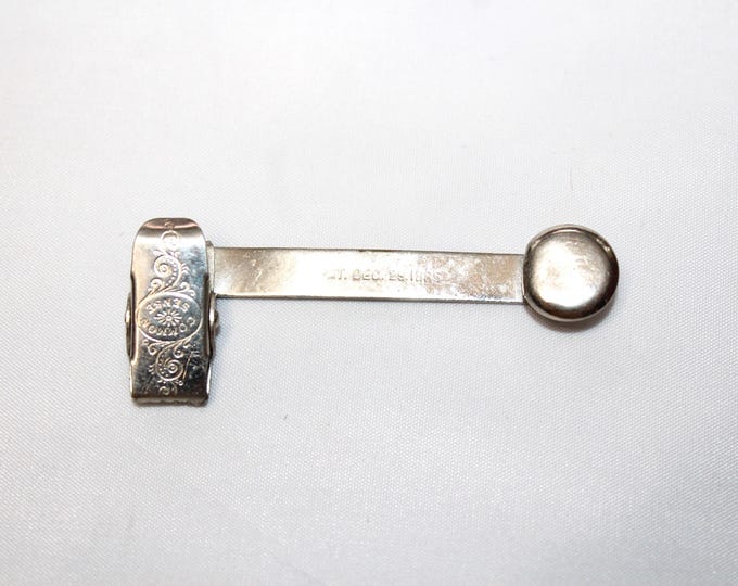 Antique Common Sense Cheat Cuff Clip A Card Cheat or Magic Trick Tool