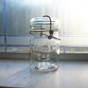 Antique Atlas EZ Seal Pint Canning Jar With Glass Lid 1920s
