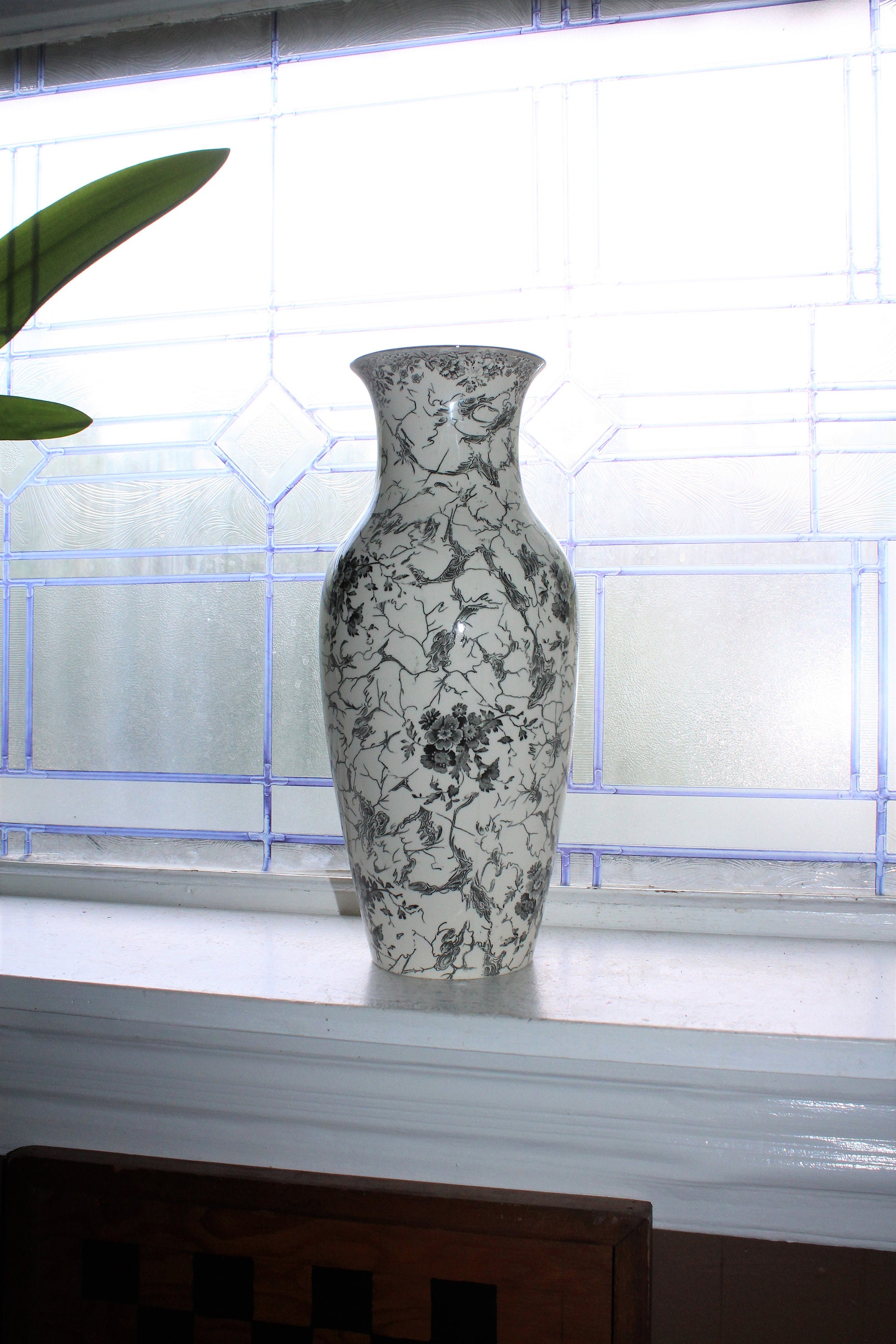 Large Black and White Transferware Vase Villeroy & Boch Mettlach 1950s