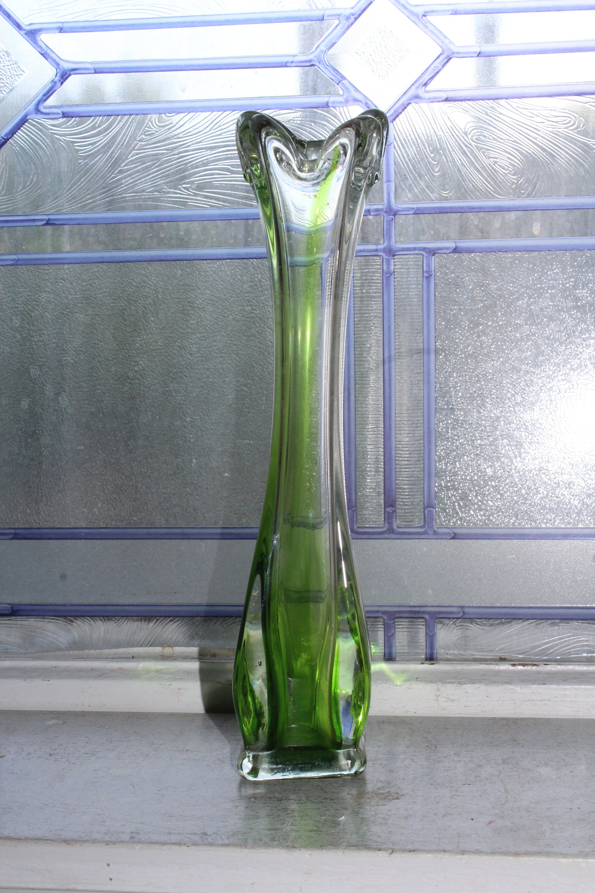 Green Swung Glass Vase 10.5 Vintage Mid Century Modern