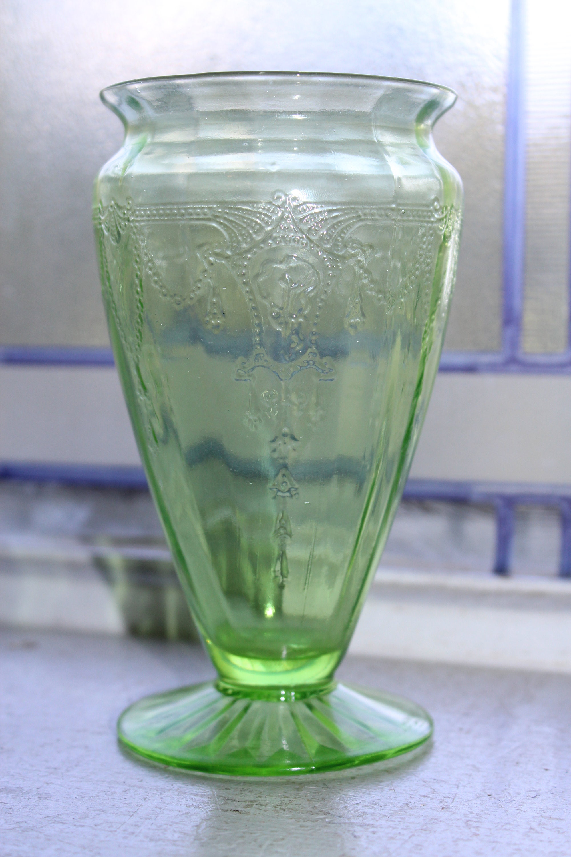 Green Depression Glass Vase 5 7/8 Cameo Ballerina Vintage 1930s