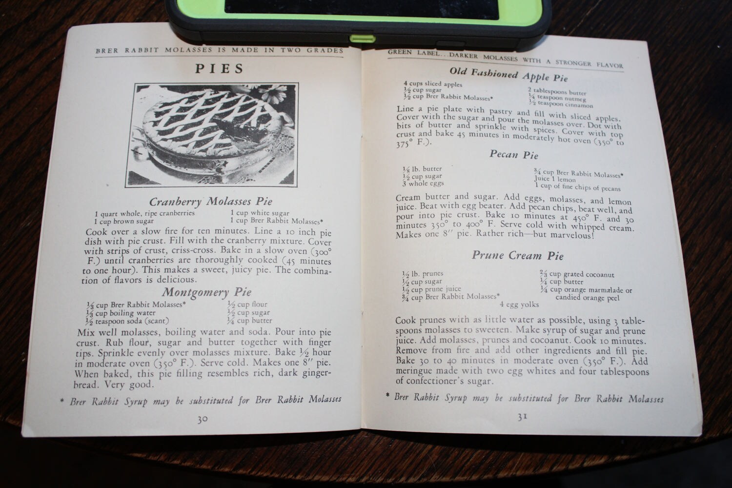 1934 Cookbook Brer Rabbit Old Fashioned Molasses Goodies