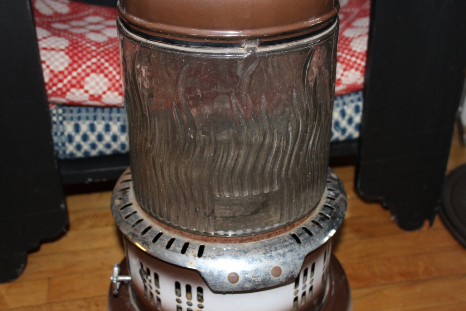 Perfection Oil Heater 750 Parlor Stove Brown and White Porcelain Finish