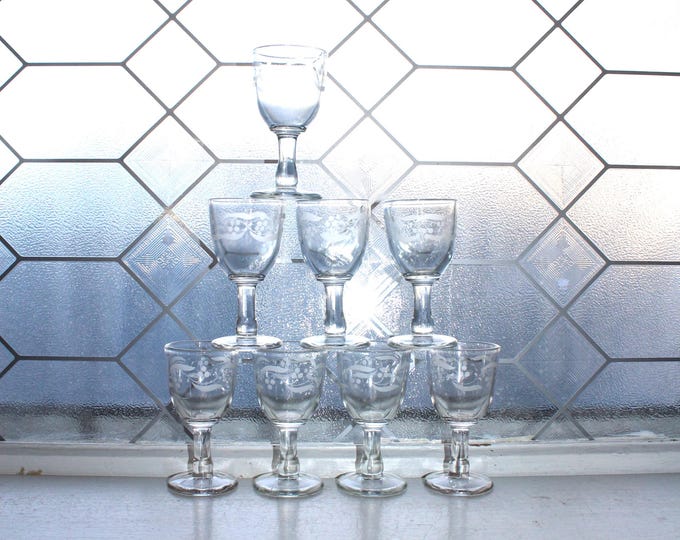 8 Antique Etched Glass Cordial Aperitif Liqueur Glasses Barware