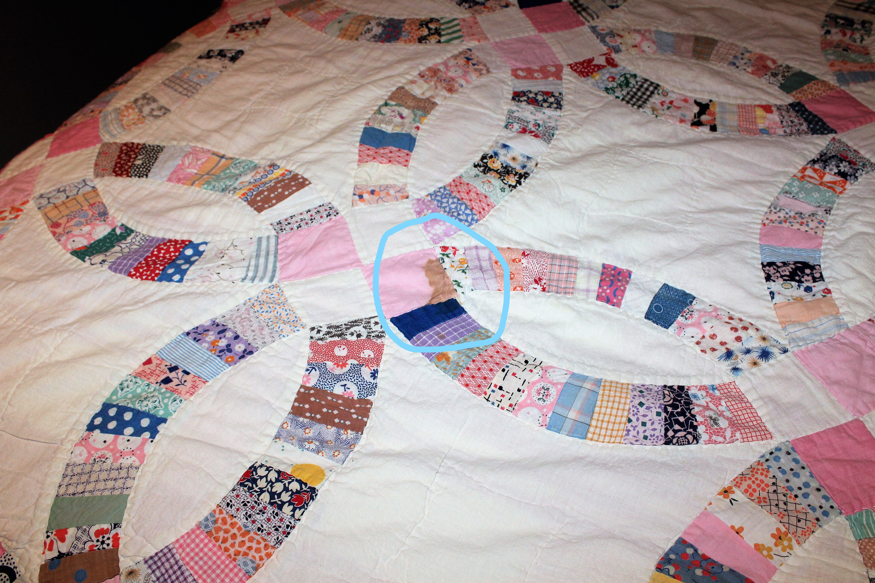 Vintage 1930s Quilt Double Wedding Ring Hand Stitched