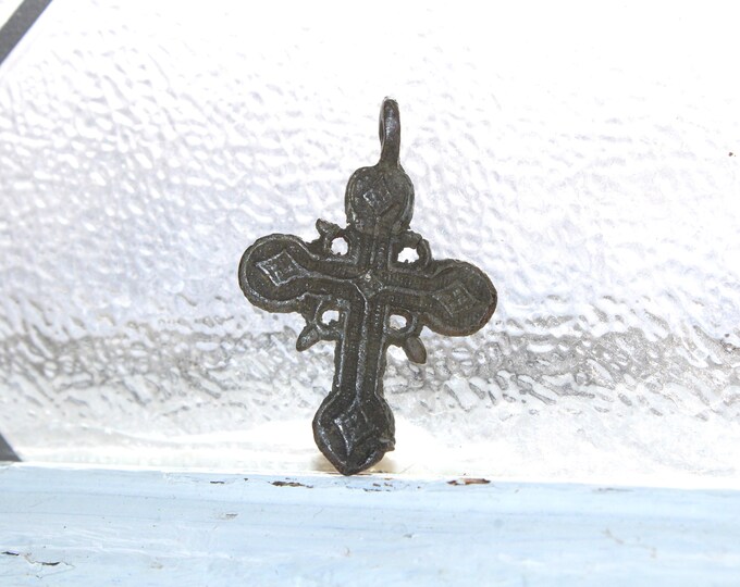 Antique Tudor / Medieval Period Bronze Crucifix Cross Pendant Wearable Artifact