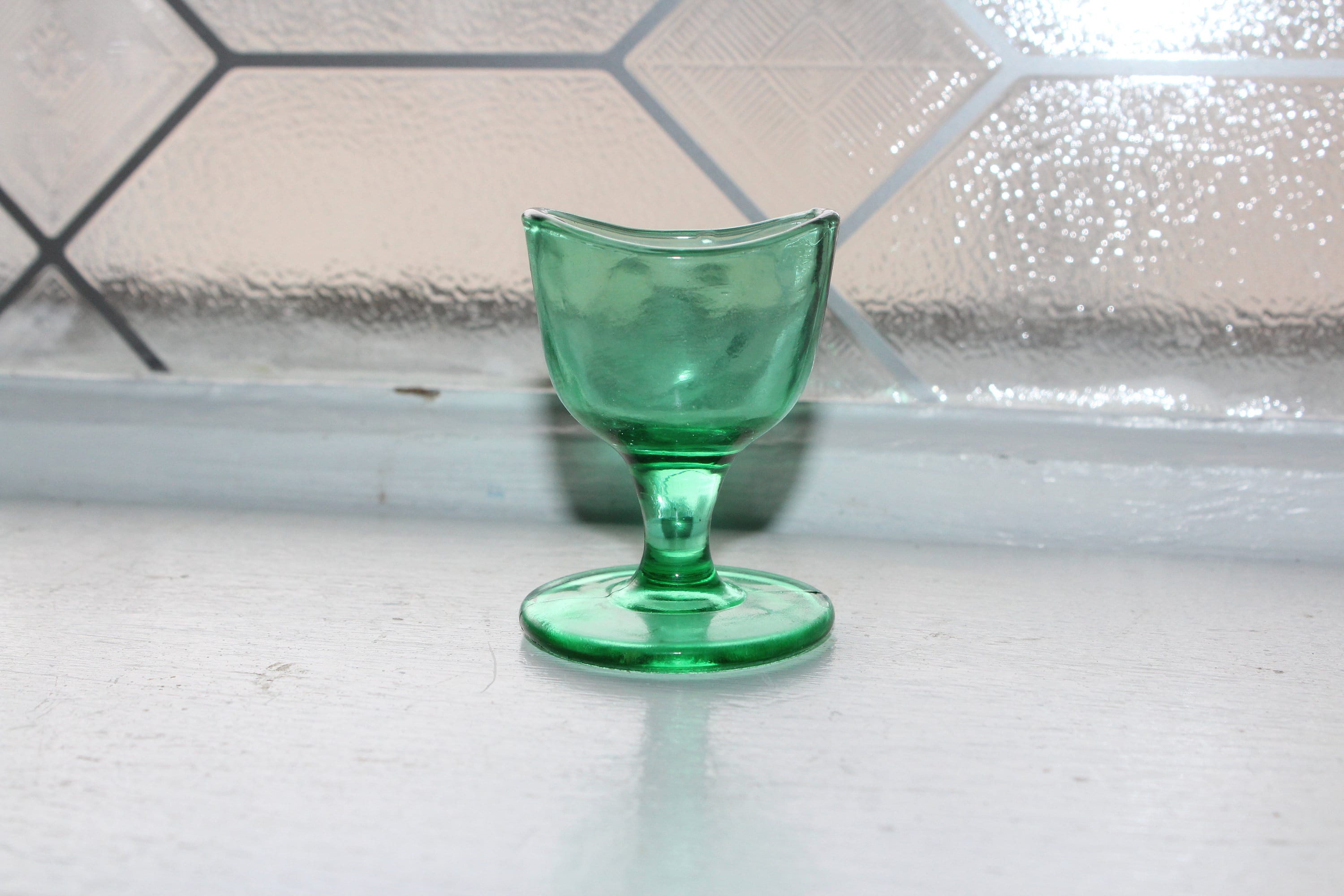 Antique Green Glass Eye Cup Eye Wash