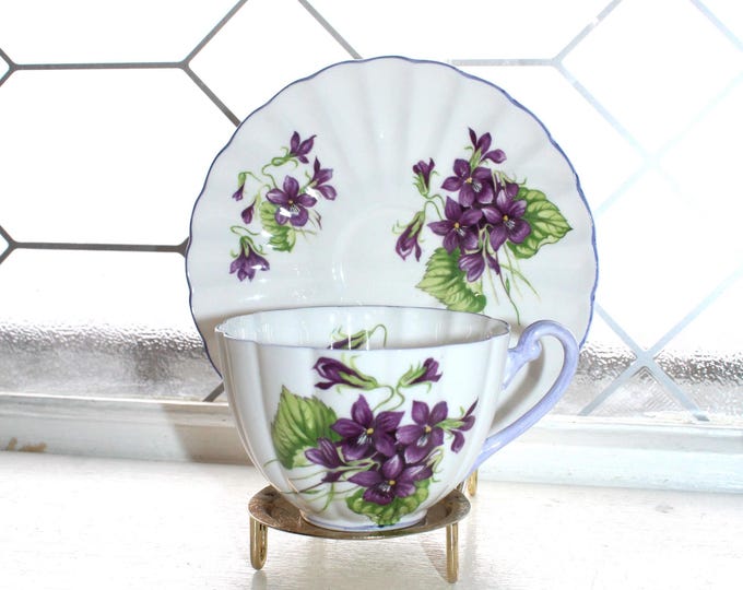 Shelley Teacup and Saucer Violets Ludlow Shape Vintage 1940s Bone China