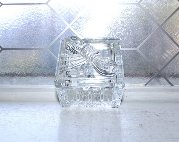 Waterford Crystal Happy Birthday Trinket Box