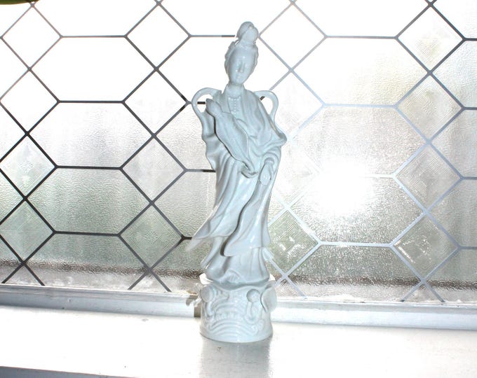Vintage Blanc De Chine Porcelain Geisha Figurine Statue