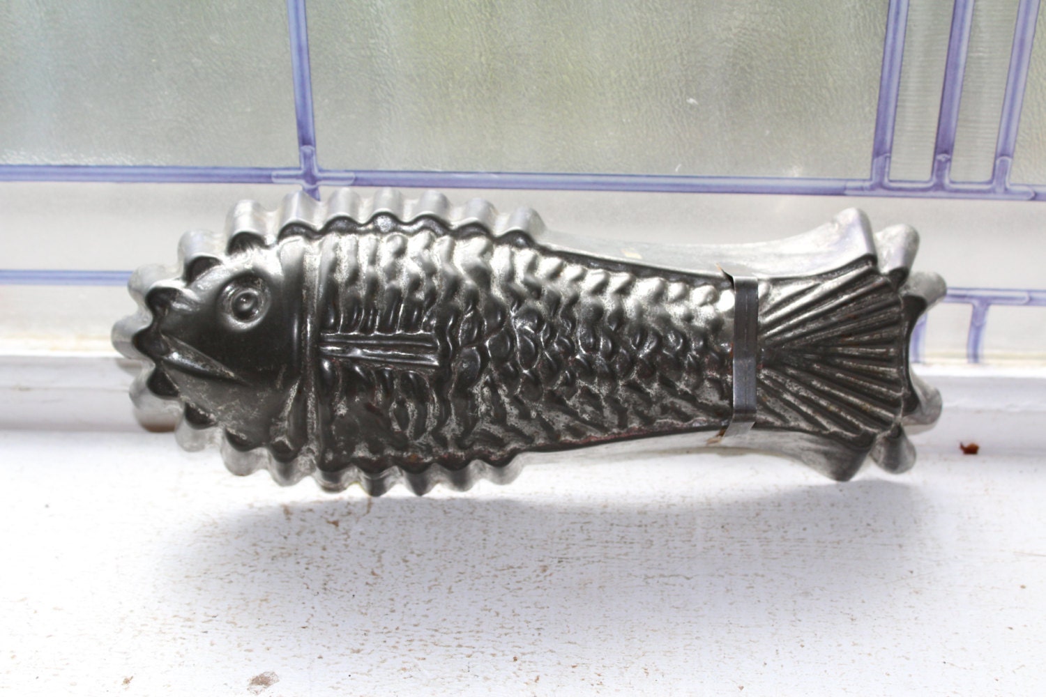 Vintage Tin Fish Mold