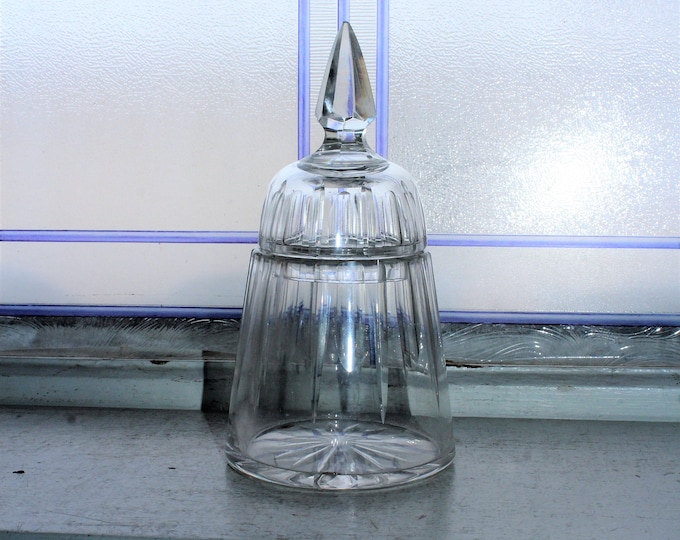 Elegant Cut Crystal Candy Dish Jar with Pointed Finial Lid