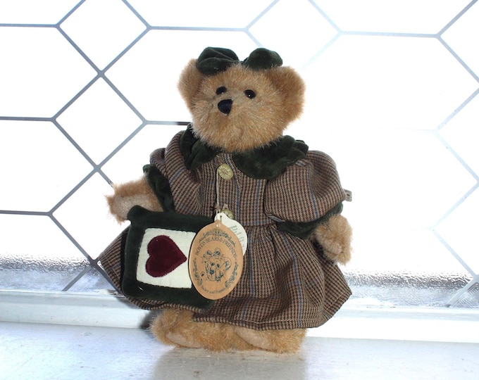 Boyds Bears Bailey Bear with Tag