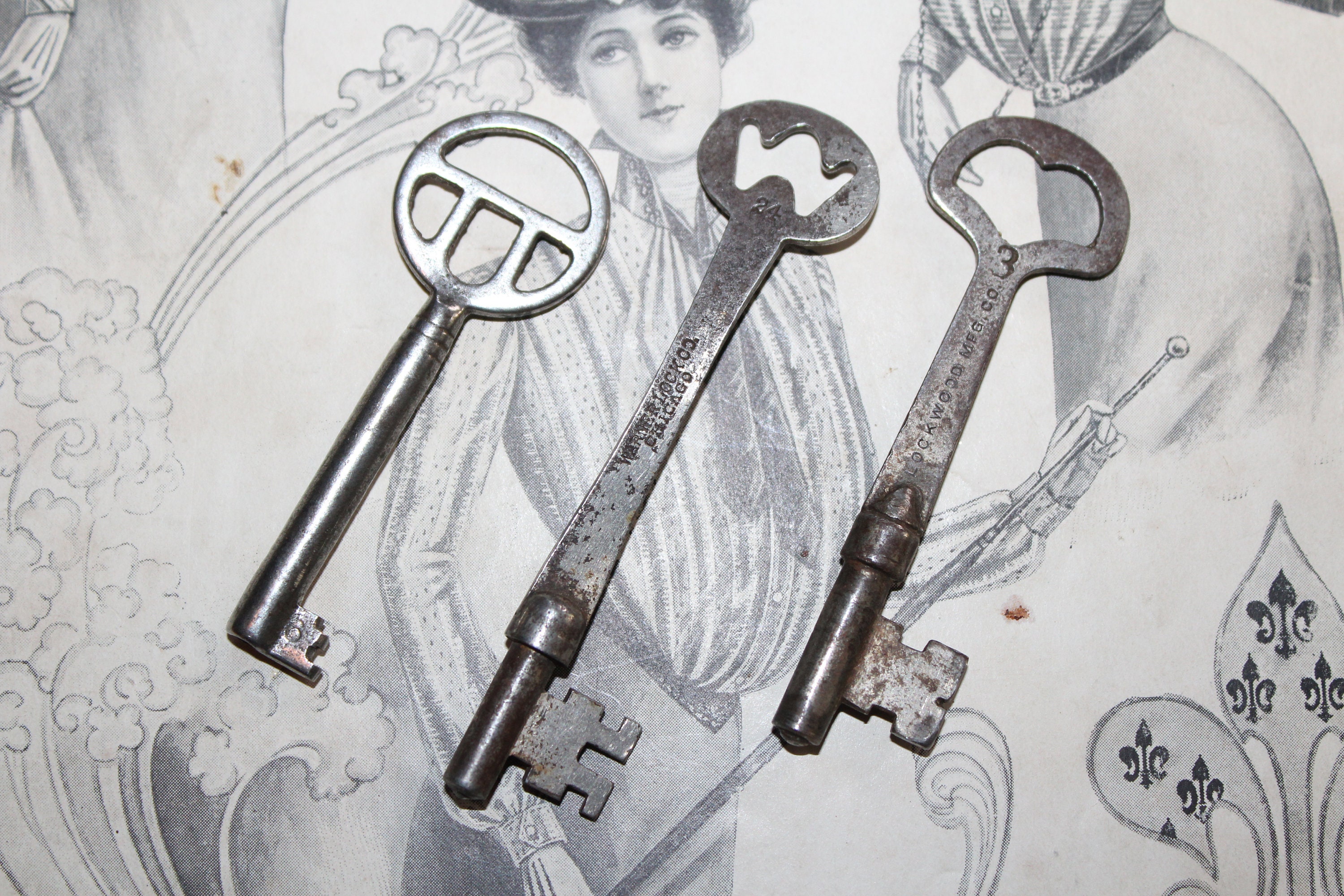 3 Antique Skeleton Keys
