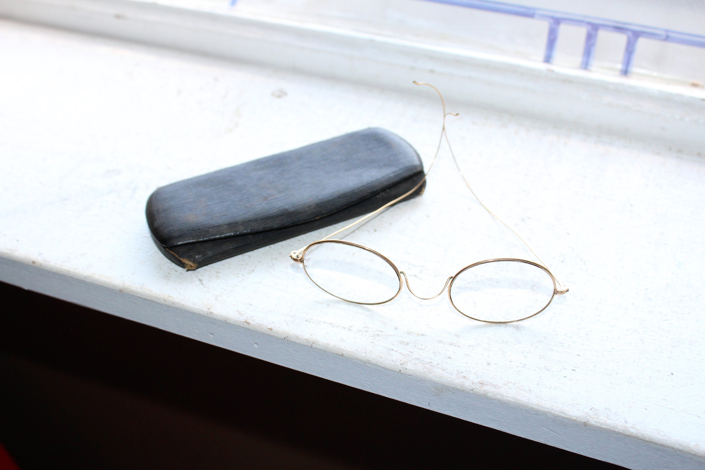 Antique Eyeglasses Gold Colored Frames With Case