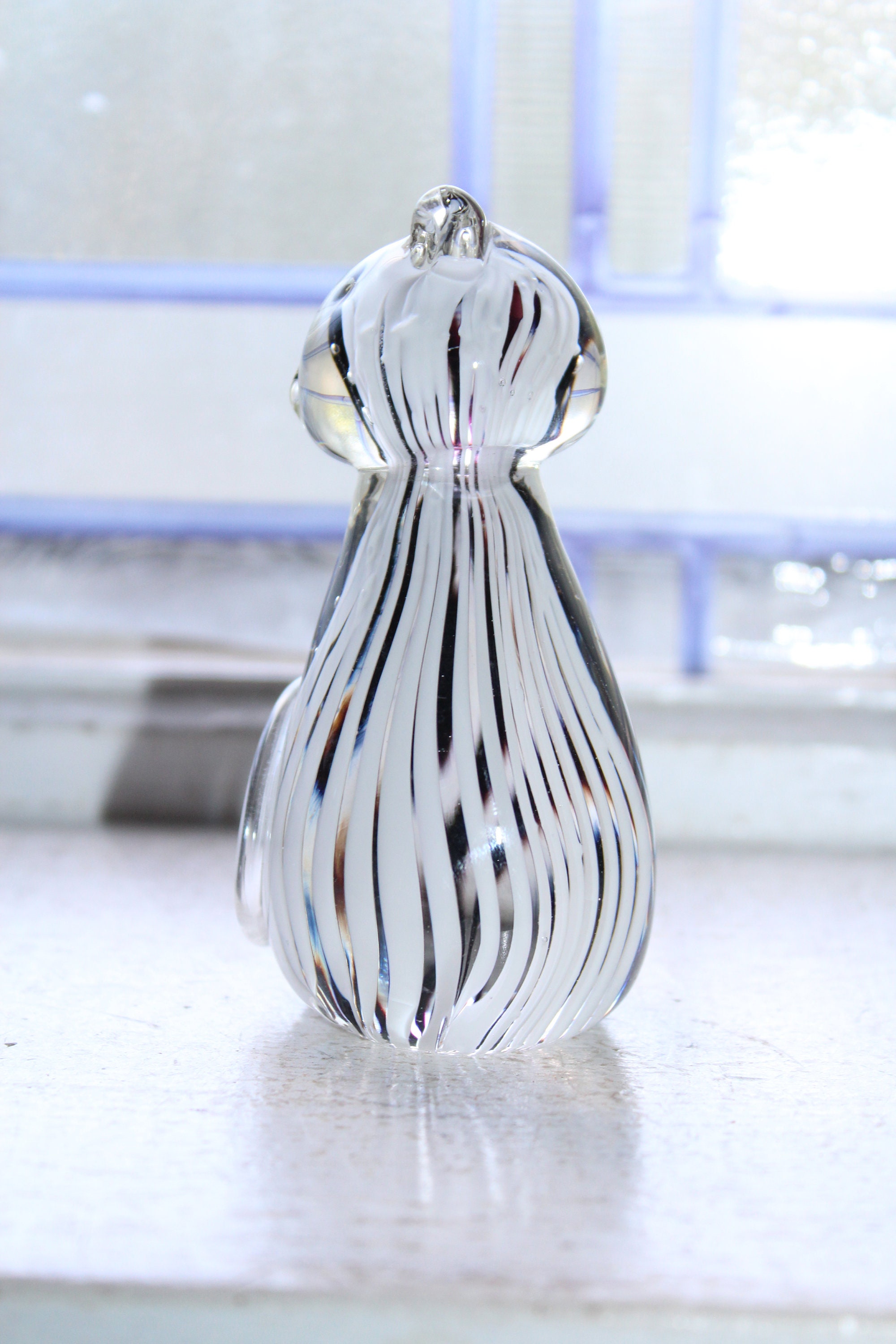 Vintage Art Glass Cat Paperweight Black and White